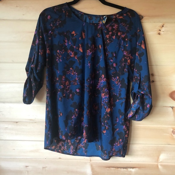 Floral Blouse 🌸 - Picture 1 of 6